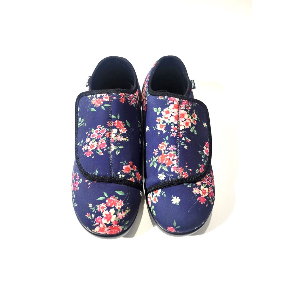 Propet Cush N  Women's Shoes Sz 9.5 X (2E )Navy Blossom W0206